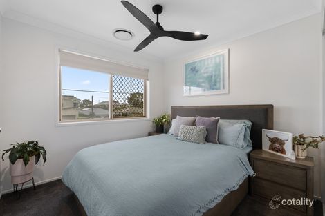 Property photo of 1/38 Abalone Avenue Paradise Point QLD 4216