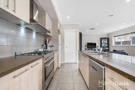 Property photo of 25 Stevenage Drive Strathtulloh VIC 3338