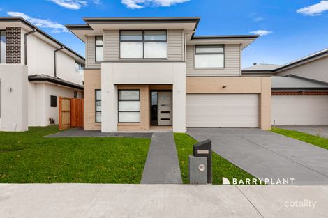 111 Smiths Lane, Clyde North, VIC 3978