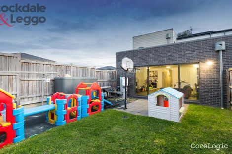 Property photo of 27 Edgbaston Way Mulgrave VIC 3170