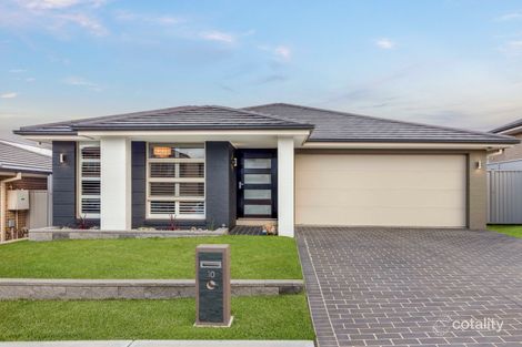 Property photo of 10 Petre Close Middleton Grange NSW 2171
