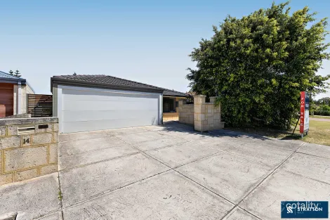Property photo of 14 Montezuma Loop Canning Vale WA 6155