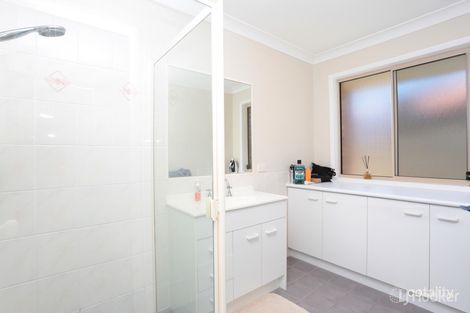 Property photo of 38 Clovelly Place Sandstone Point QLD 4511