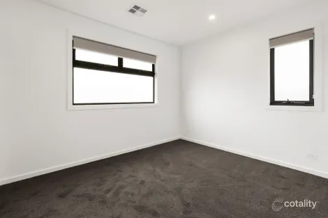 Property photo of 36 Emblem Way Craigieburn VIC 3064