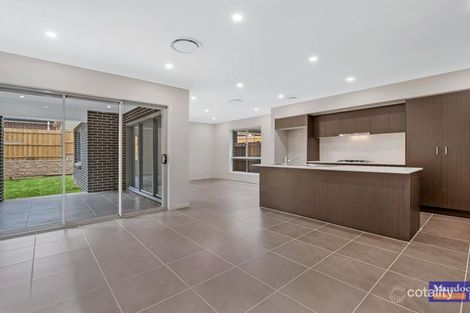 Property photo of 8 Braeside Crescent The Ponds NSW 2769