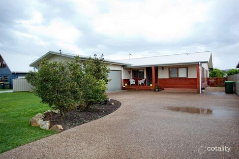 Property photo of 3 Flagtail Avenue Old Bar NSW 2430