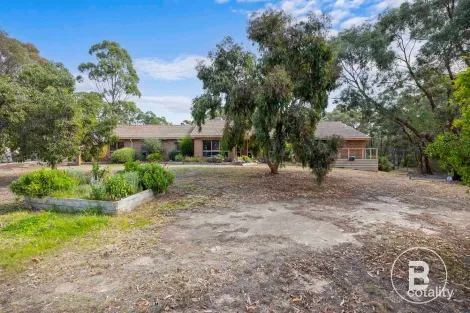 22 Blackie Ave, Ararat, VIC 3377