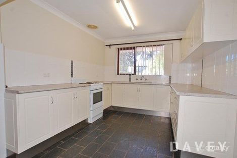 Property photo of 2 Ranleigh Way Greenwood WA 6024
