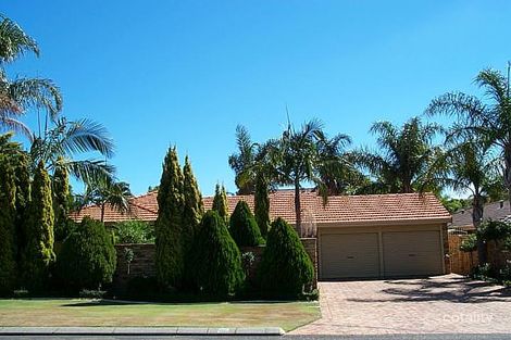 16 Bradbourne Dr, Carine, WA 6020