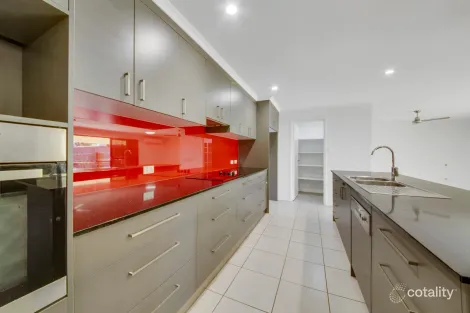 Property photo of 2 Grasstree Crescent Kirkwood QLD 4680