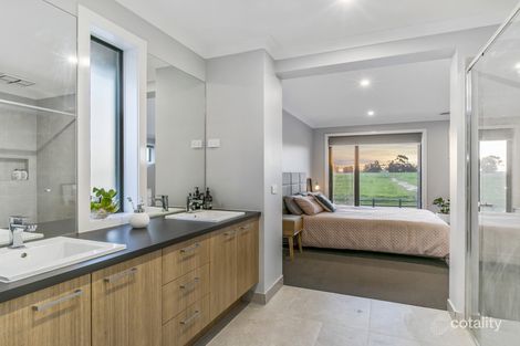 Property photo of 5 Eliston Avenue Clyde VIC 3978