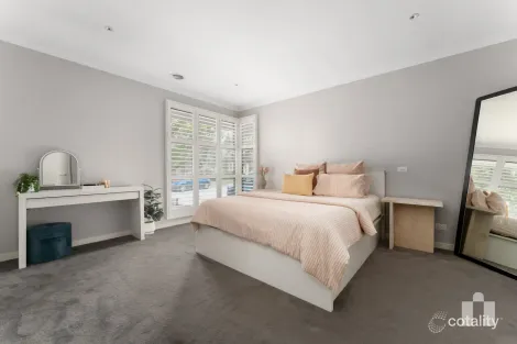 Property photo of 33 Gallivant Drive Doreen VIC 3754