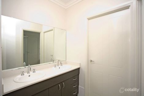 Property photo of 1/479 Princes Highway Fernhill NSW 2519