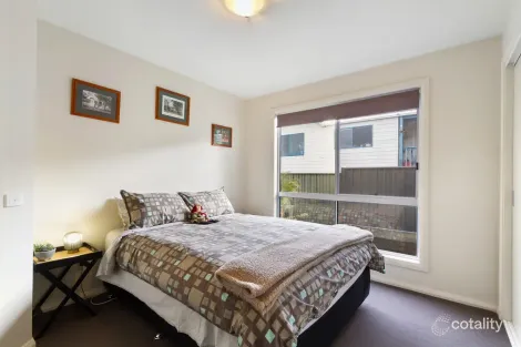 Property photo of 24 Laughtons Road Kalimna VIC 3909