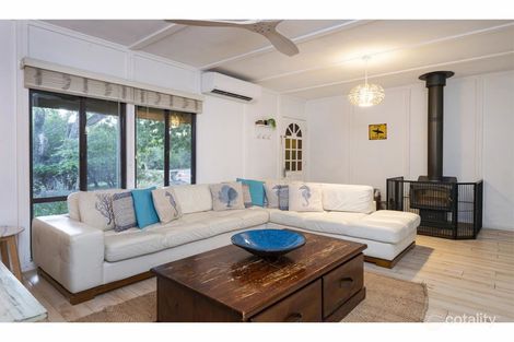 Property photo of 19 Chieftain Crescent Dunsborough WA 6281