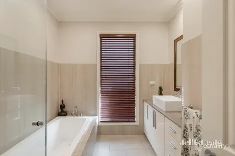 Property photo of 12 Mulberry Court Eltham VIC 3095