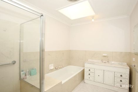 Property photo of 367 Highbury Road Burwood VIC 3125