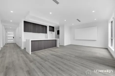 Property photo of 13 Bovine Crescent Donnybrook VIC 3064