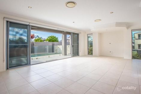 Property photo of 53 Azzurra Drive Varsity Lakes QLD 4227