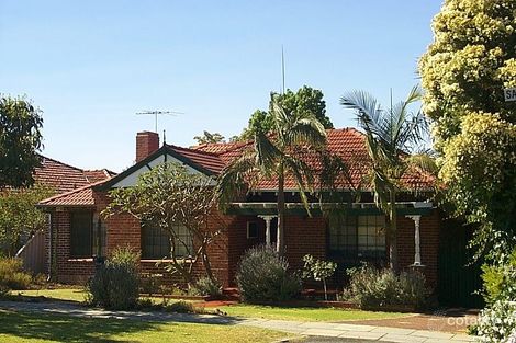 Property photo of 31 Saunders Street Como WA 6152