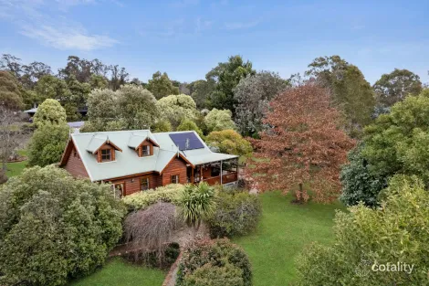 Property photo of 10 Beves Lane Woodend VIC 3442