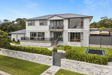 34 Lord Howe Ave, Shell Cove, NSW 2529