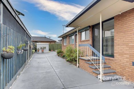 Property photo of 20 Dunfield Drive Gladstone Park VIC 3043