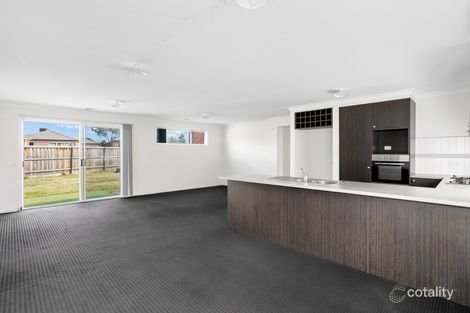 Property photo of 40 Yellow Gum Way Manor Lakes VIC 3024
