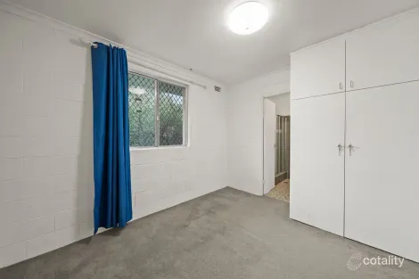 Property photo of 14/10 Waniassa Street Queanbeyan East NSW 2620