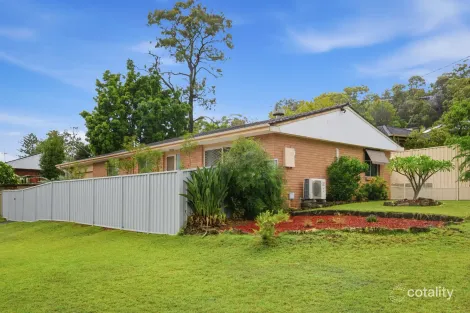 2 Genoa Pl, Tascott, NSW 2250