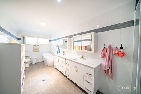 Property photo of 13 Sturt Place Taree NSW 2430