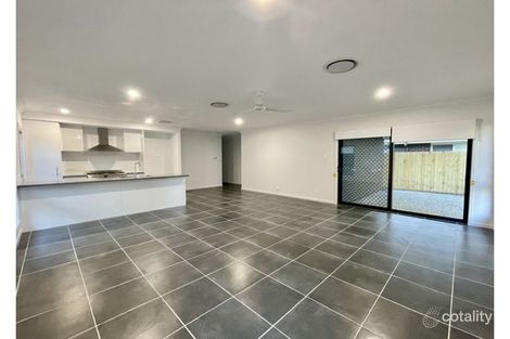 Property photo of 42 Waratah Street Pallara QLD 4110