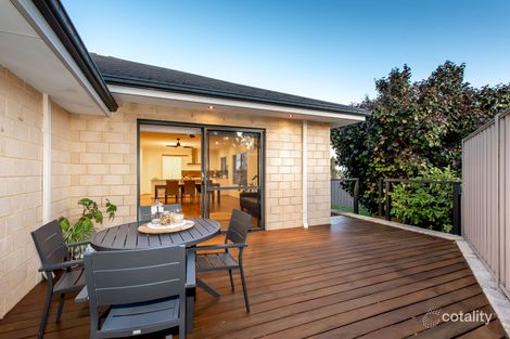 Property photo of 22B Lagoon Place Beldon WA 6027