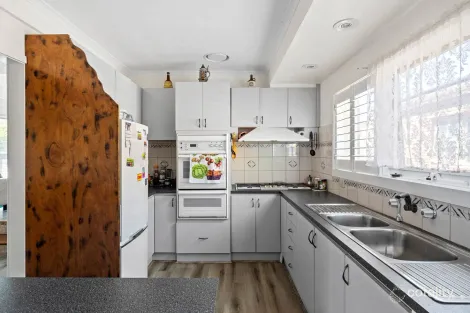 Property photo of 57 Fyfe Drive Templestowe Lower VIC 3107