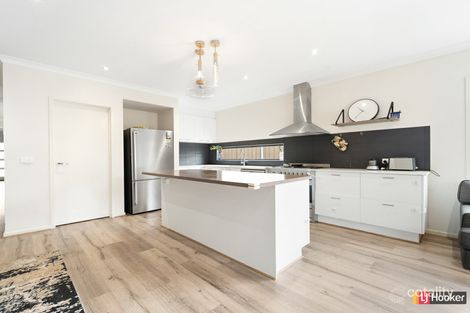 Property photo of 9 Cobble Street Cobblebank VIC 3338