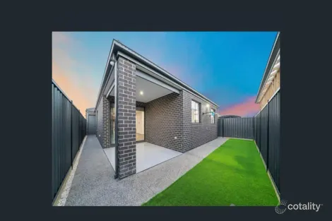 Property photo of 40 Cinnamara Circuit Tarneit VIC 3029