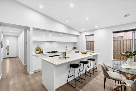 Property photo of 39 Flanagan Close Armstrong Creek VIC 3217