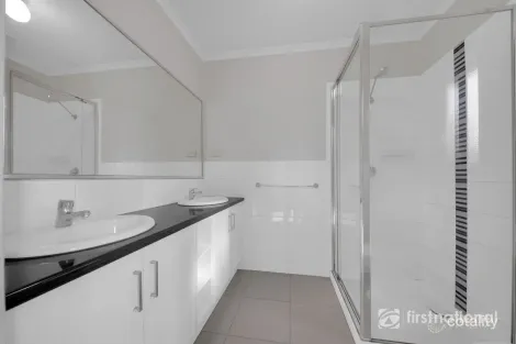 Property photo of 89 Henry Road Pakenham VIC 3810