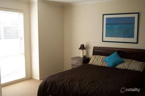 Property photo of 42 Szer Way Carrum Downs VIC 3201