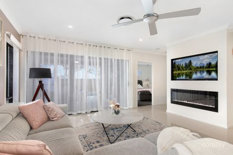 Property photo of 11 Vale Avenue Arundel QLD 4214