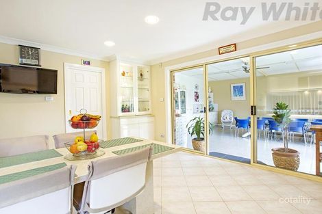 Property photo of 5 Dunk Close Green Valley NSW 2168