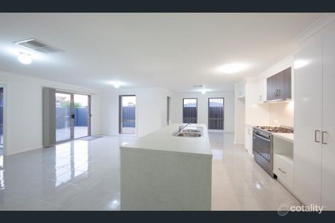 Property photo of 216 Rivergum Drive East Albury NSW 2640