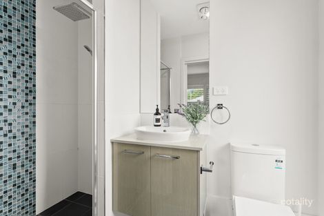 Property photo of 27 Mallon Avenue Horsley NSW 2530