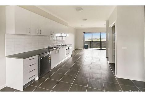 Property photo of 13 Zoe Drive Wollert VIC 3750