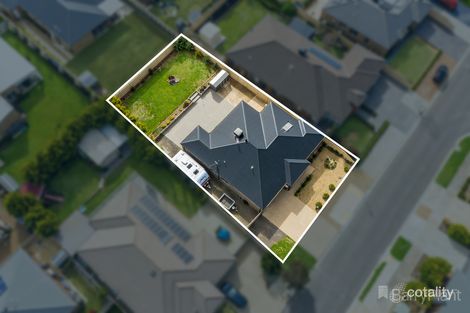 Property photo of 82 Bassett Drive Strathfieldsaye VIC 3551