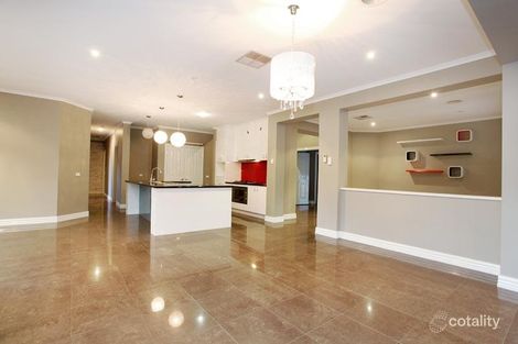 Property photo of 20 Lyme Park Circle Caroline Springs VIC 3023