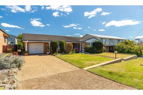 Property photo of 17 Seaview Street Diamond Beach NSW 2430