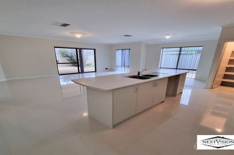 Property photo of 15 Ponderosa Road Aubin Grove WA 6164