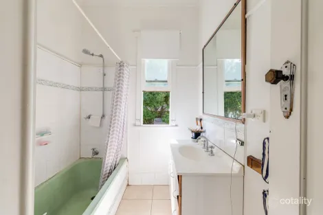 Property photo of 91 Ruthven Street Harlaxton QLD 4350