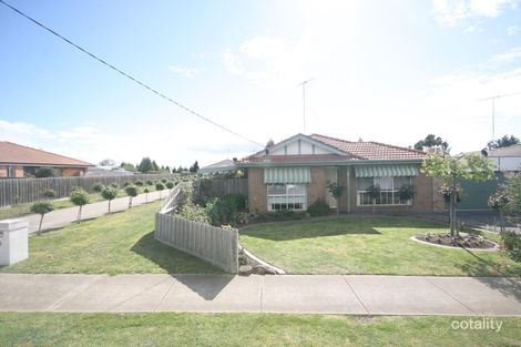 Property photo of 8 Trenton Parade St Albans Park VIC 3219